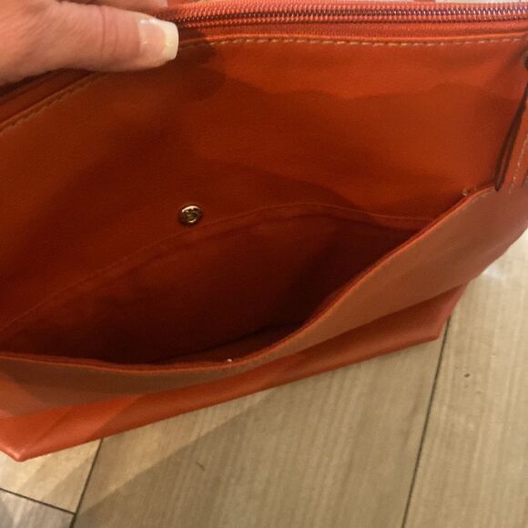 Leather Relic Large Tote Purse - Picture 6 of 8